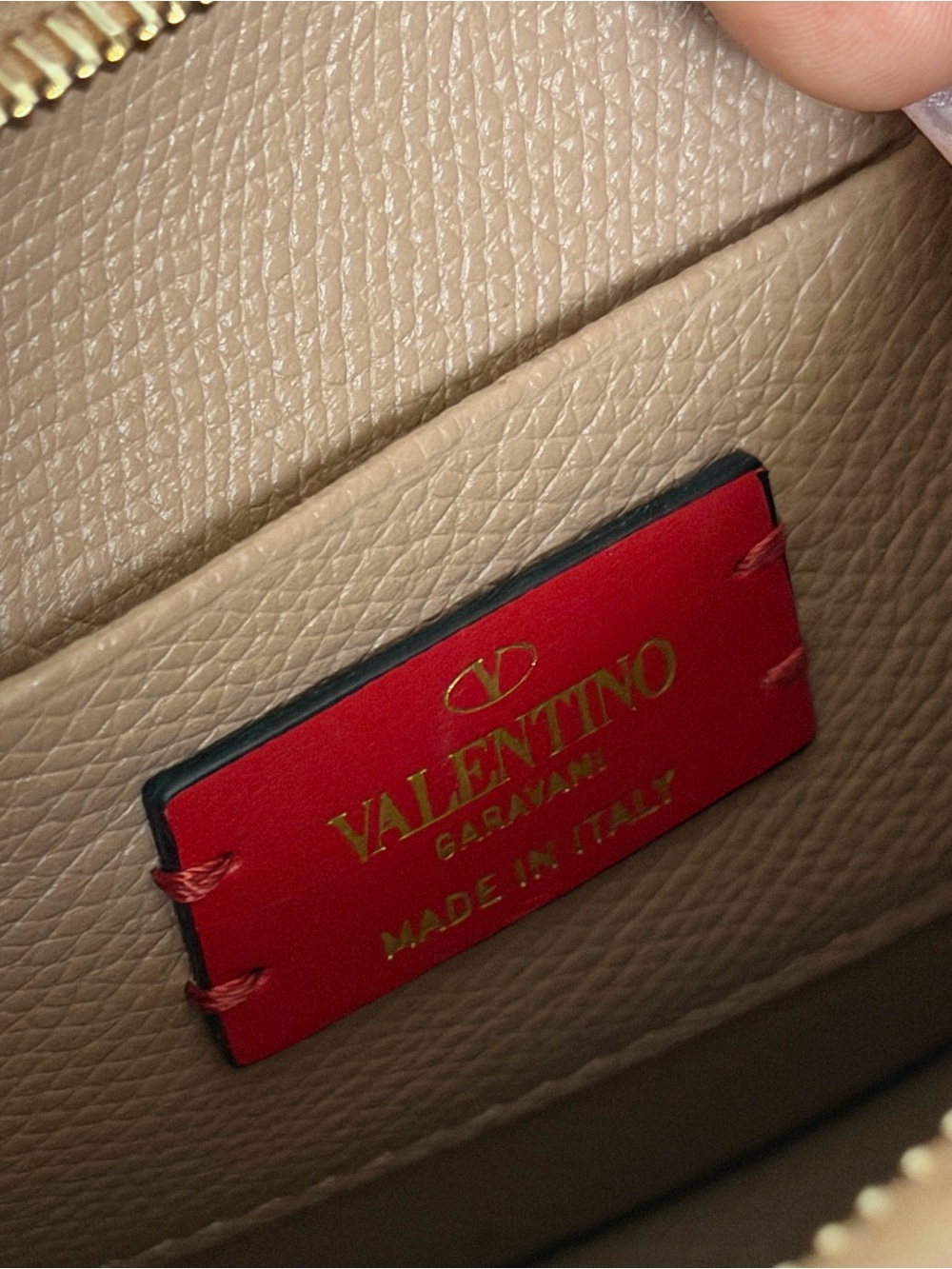 Valentino Garavani VLogo Signature Zip Up Mini Shoulder Bag - Picture 7 of 7